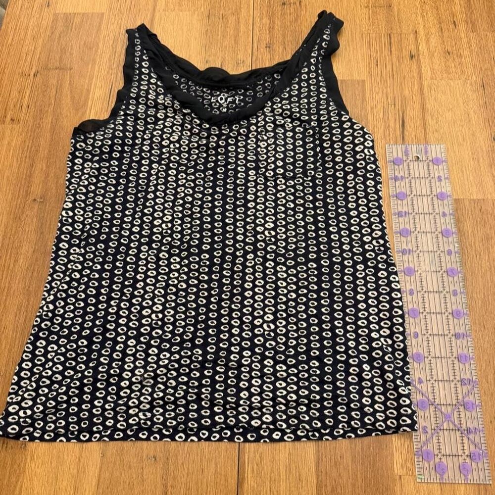 Loft Women's Navy and Black Vest